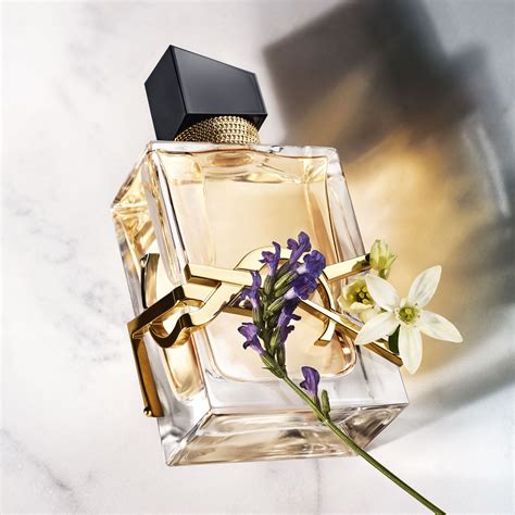 libre yves saint laurent parfum femme|is ysl libre unisex.